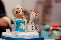 „Blau mit ganz viel Glitzer” - von verrückten Eltern, die ihre Kinder transgendern, und ihren Helfern